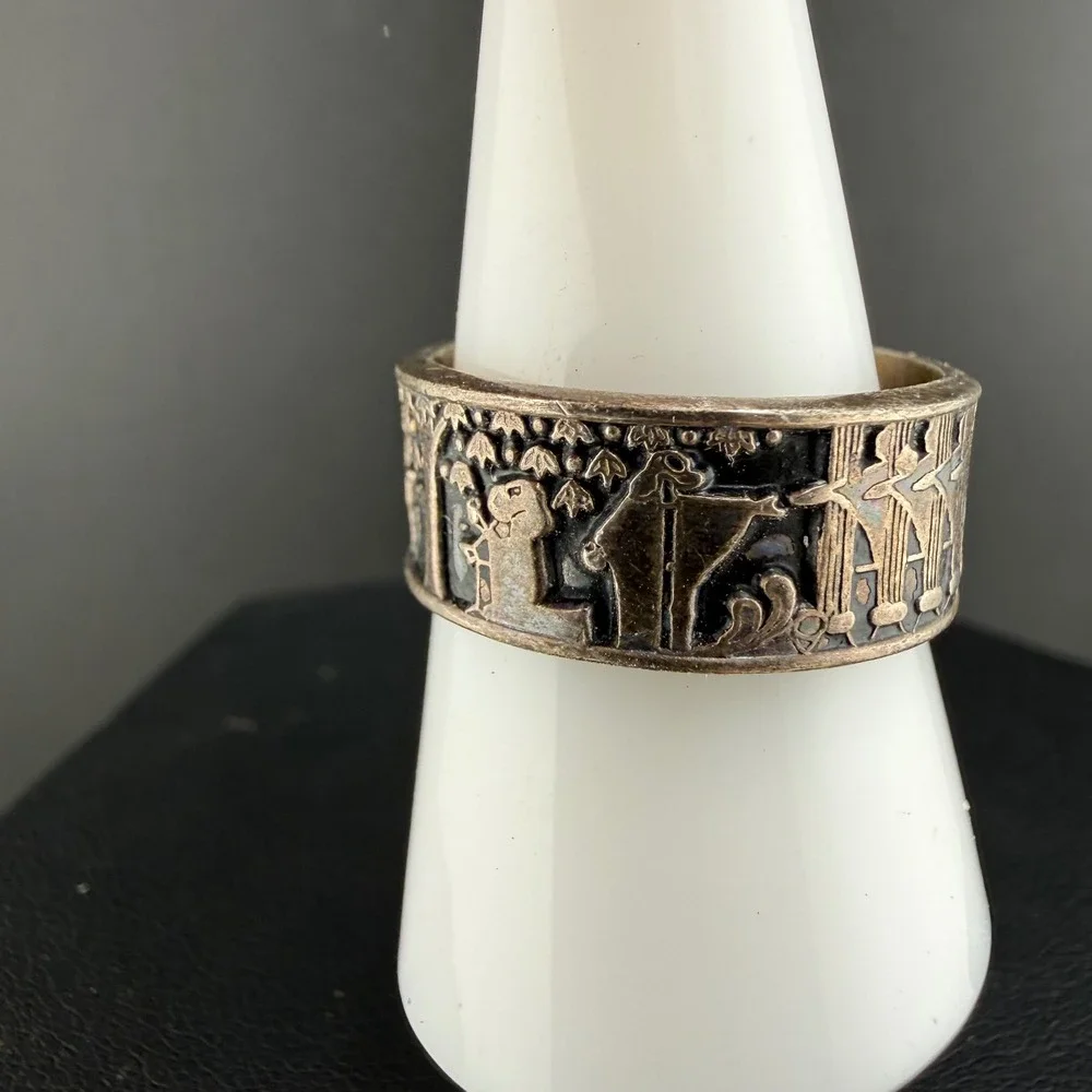 Vintage Signed Sterling Band Ring Story Teller Relief Enamel 9.5